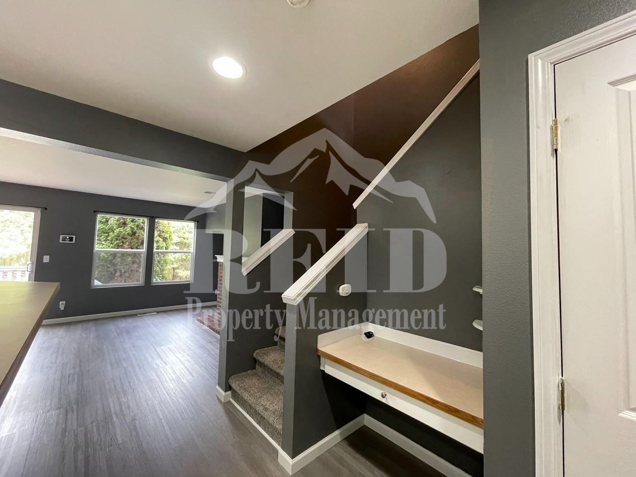 9595 Long Point Ln Nw - Photo 4 of 23