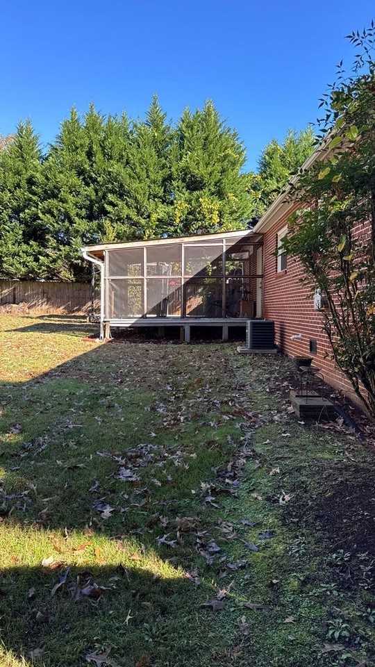 2831 21st St Ne - Photo 3 of 9