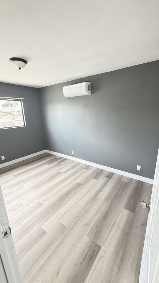 Amazing Triplex in Compton! - Photo 4 of 6