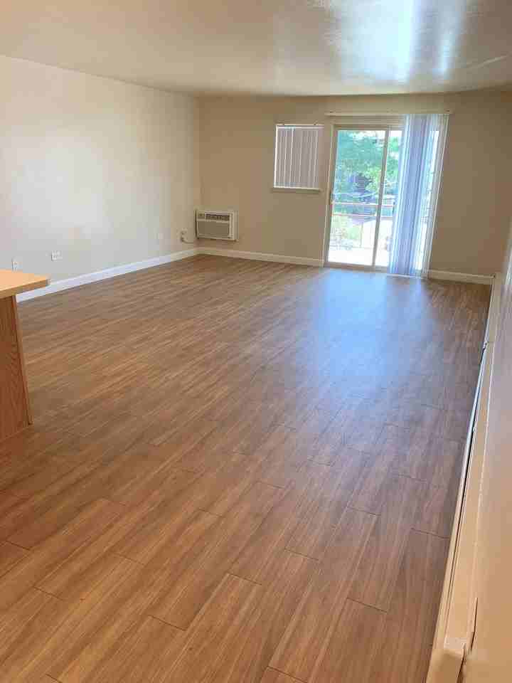 McKenzie Apartments - Photo 2 of 13