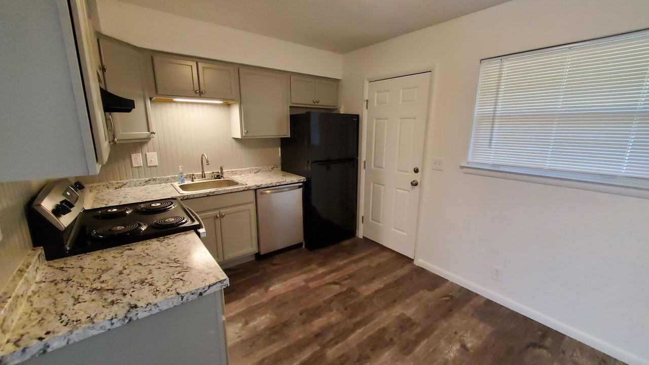 2018 Cherokee Ln - Photo 5 of 12
