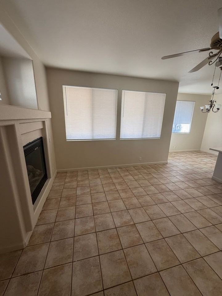 3533 Santiago Ave - Photo 5 of 19