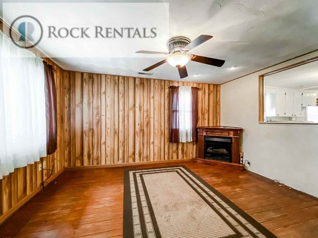 1516 Woodlawn St - Photo 4 of 16