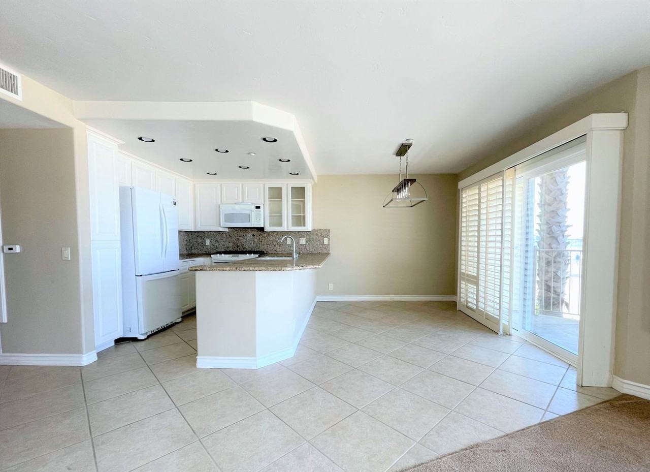 600 600 N. The Strand - 13 #13 - Photo 6 of 25