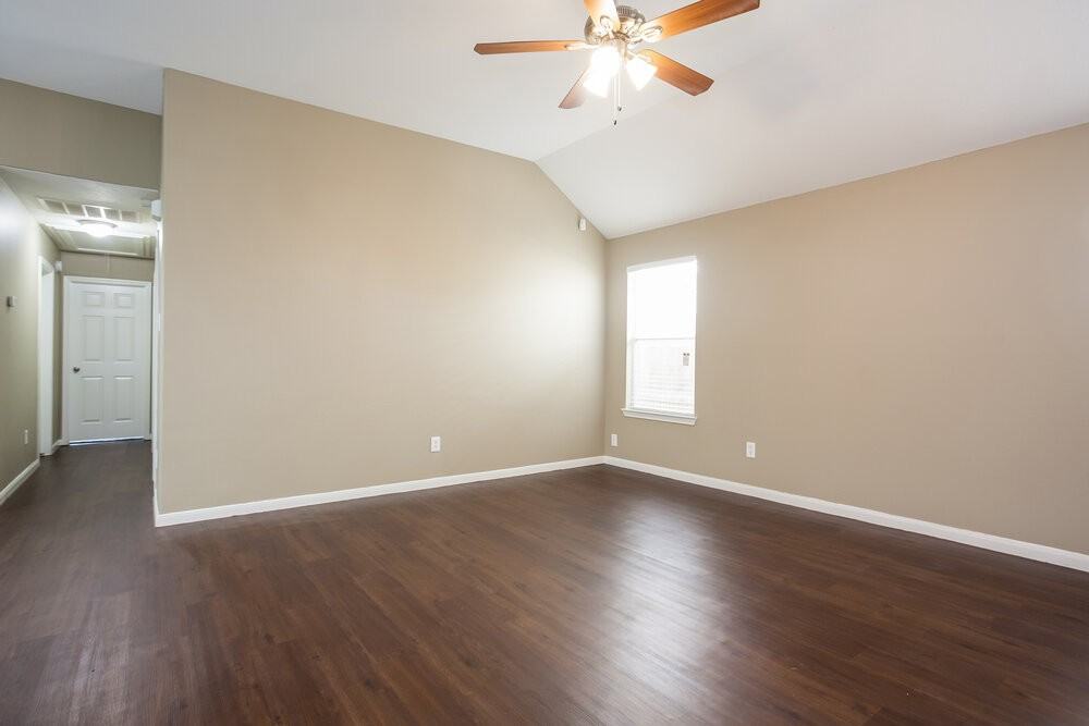 13010 Maile Park Dr - Photo 3 of 16