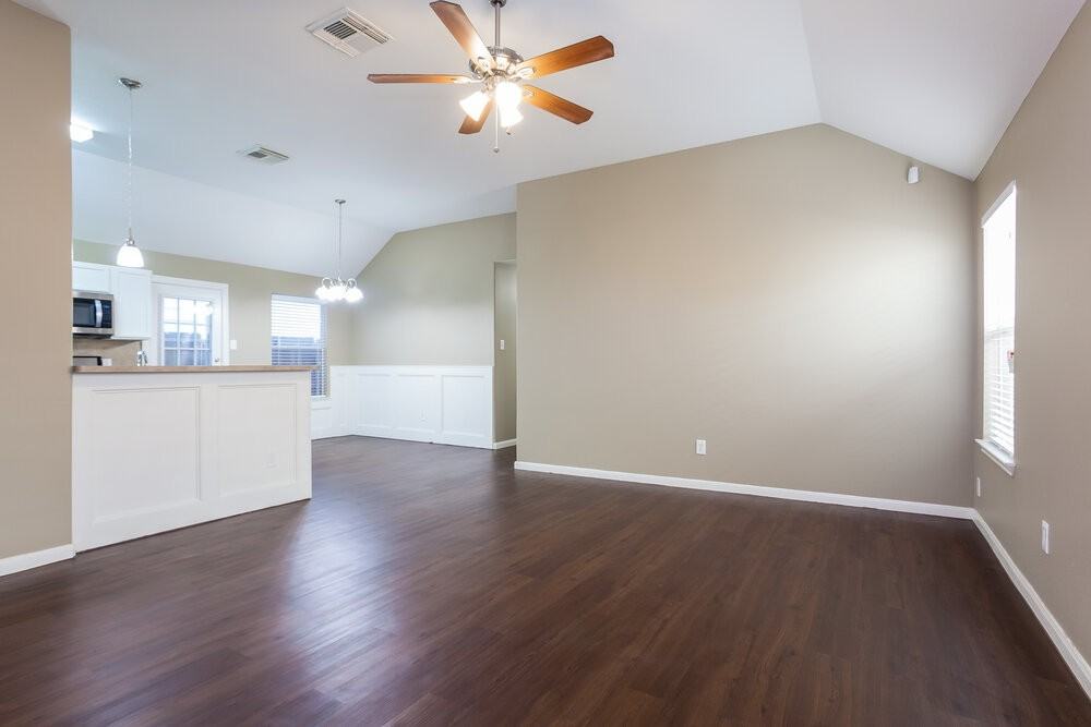 13010 Maile Park Dr - Photo 4 of 16