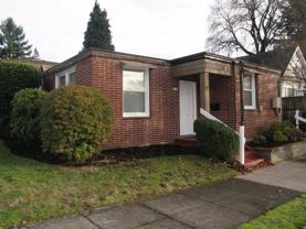 8104 SE 8th Ave - Photo 1 of 1