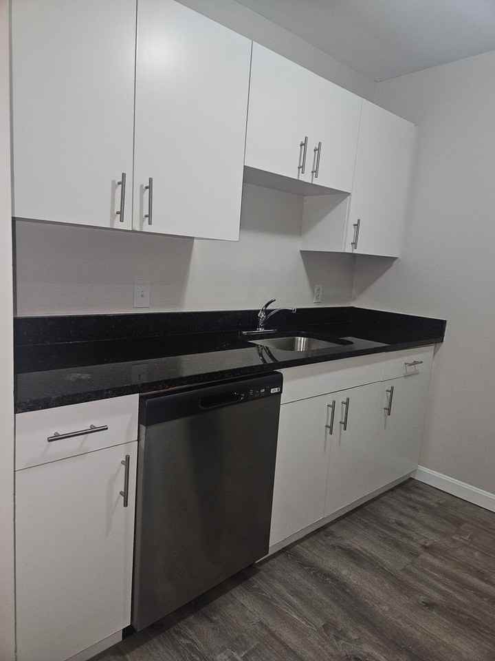 Border City Mills Apartments - Photo 3 of 17
