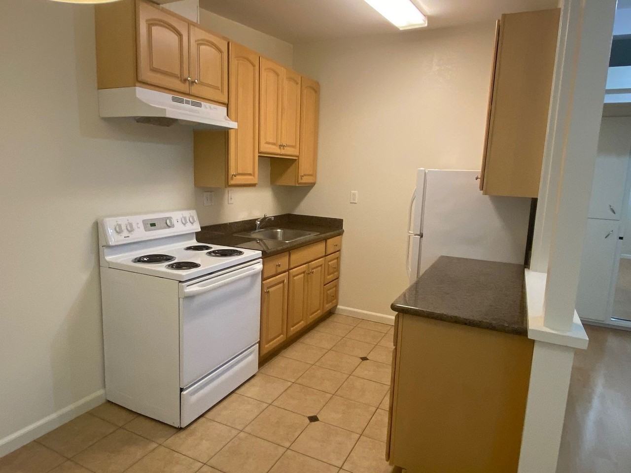 315 Easy St #10 - Photo 6 of 8