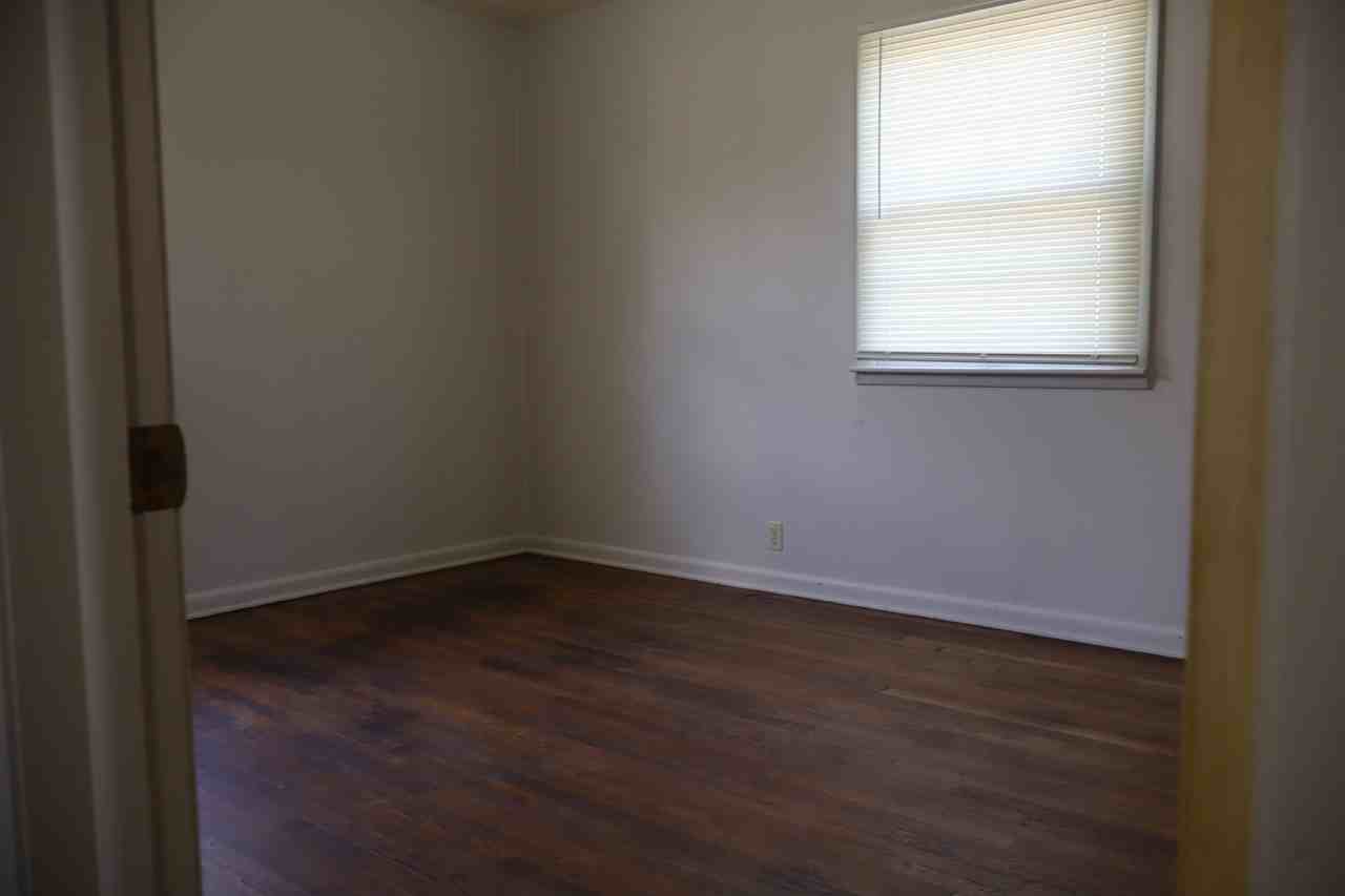 Prescott 410 E #7 - Photo 5 of 6