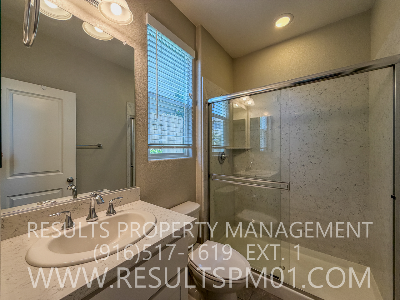1041 Bridlewood Dr - Photo 7 of 30