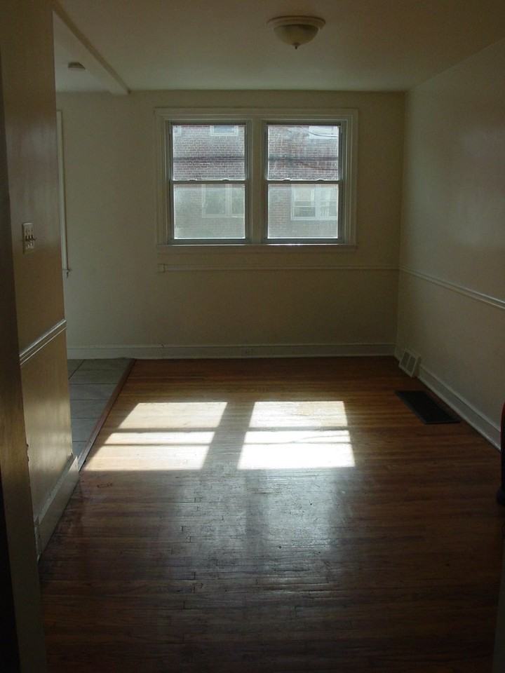 7229 Lynford St - Photo 7 of 10