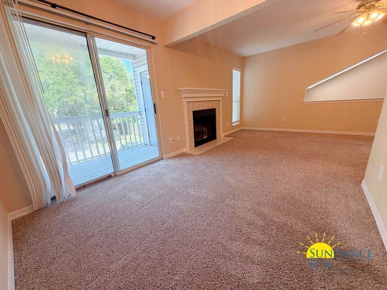 31 Park Cir Se - Photo 3 of 14