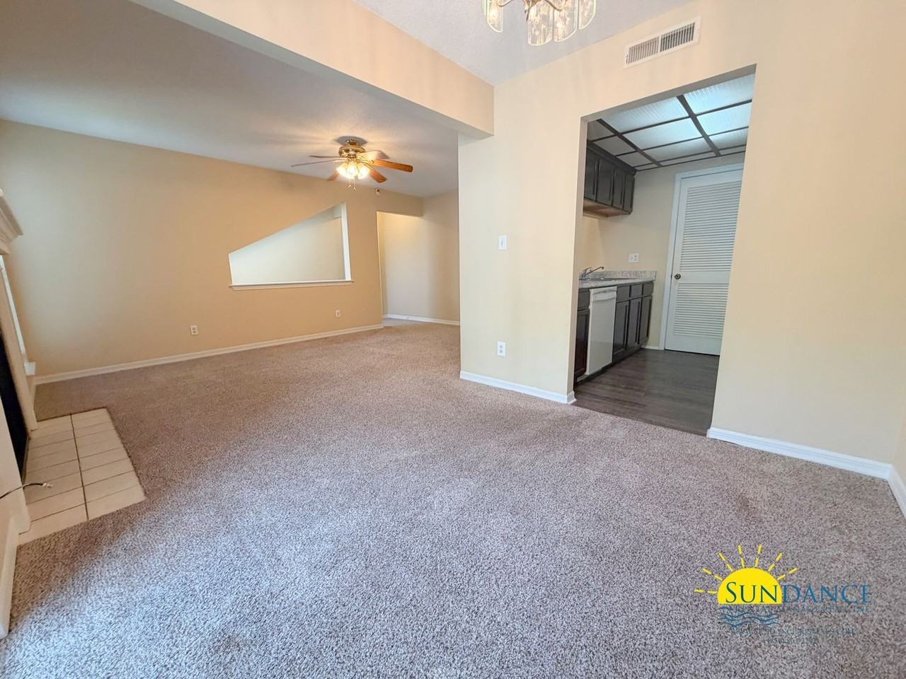 31 Park Cir Se - Photo 6 of 14