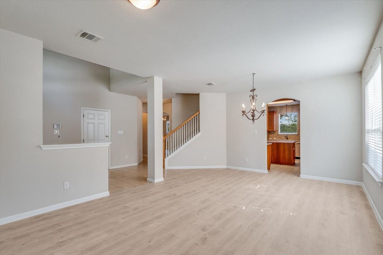 4029 Lake Edge Way - Photo 6 of 35