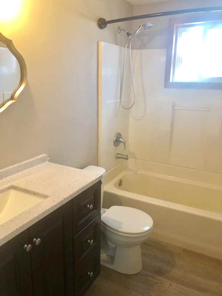 409 W Ridge Rd - Photo 6 of 15