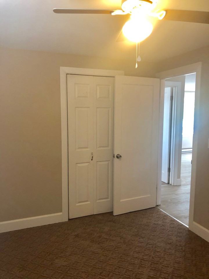 409 W Ridge Rd - Photo 7 of 15