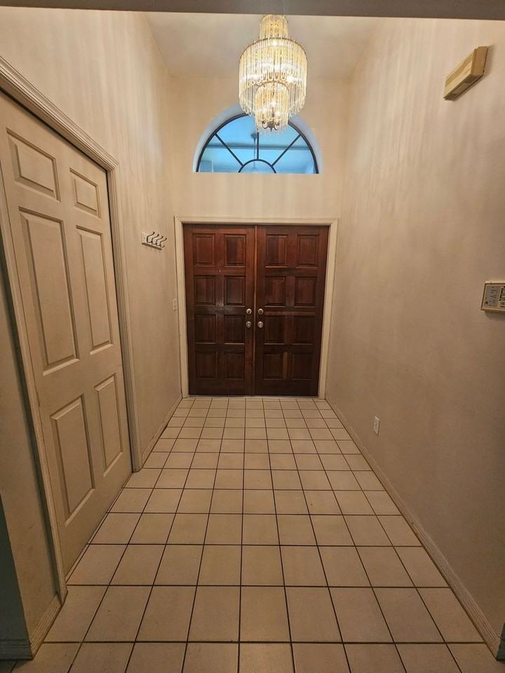 1715 Hancock Bridge Pkwy - Photo 3 of 22