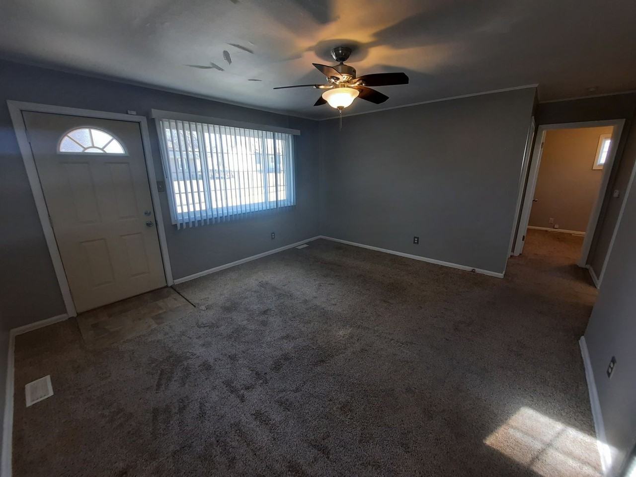 2319 Williams St - Photo 2 of 23