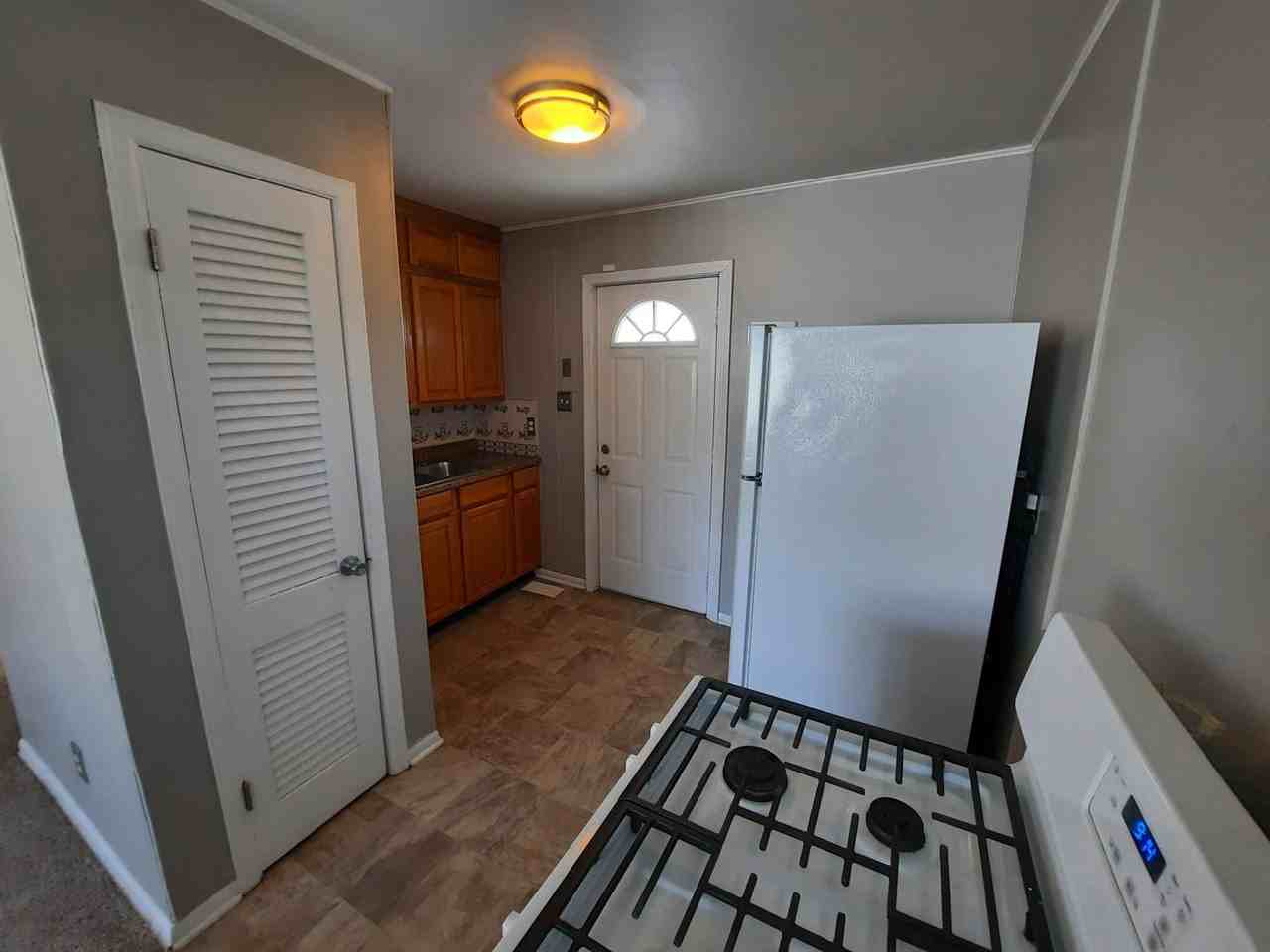 2319 Williams St - Photo 5 of 23