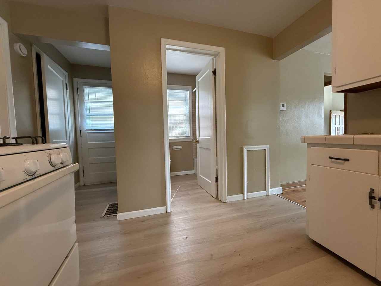 551 Michigan St - Photo 4 of 17