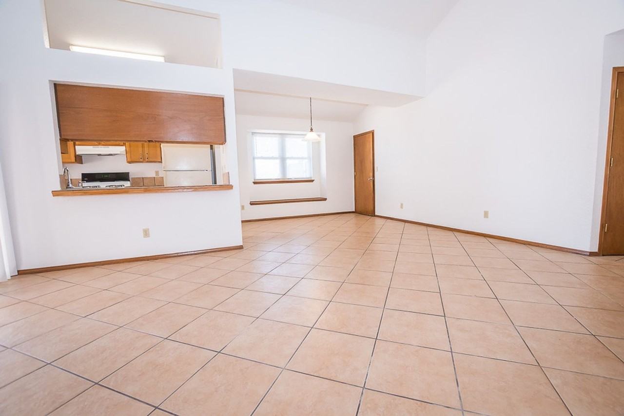2106 Via Cerrito - Photo 4 of 36