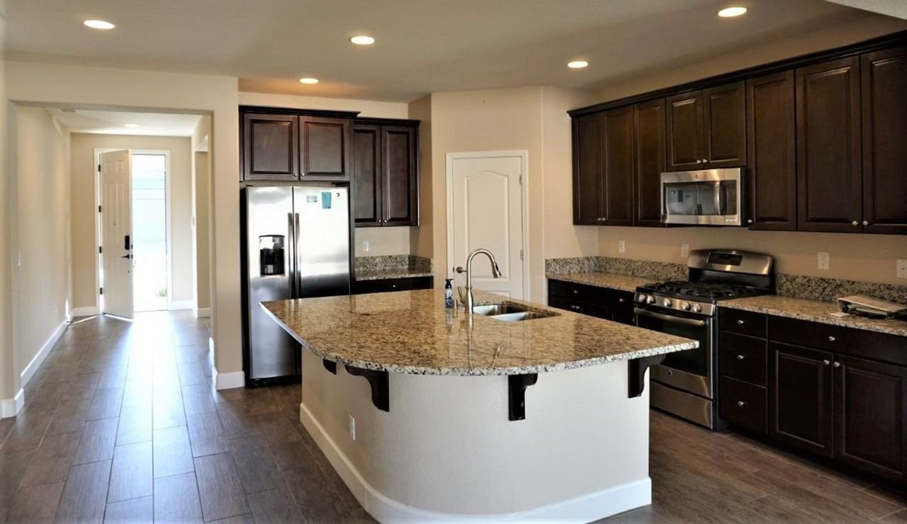 10119 Mesa Cortona Dr - Photo 2 of 11