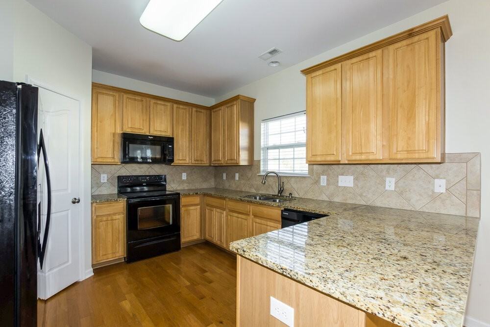 4059 Clover Rd Nw - Photo 7 of 17