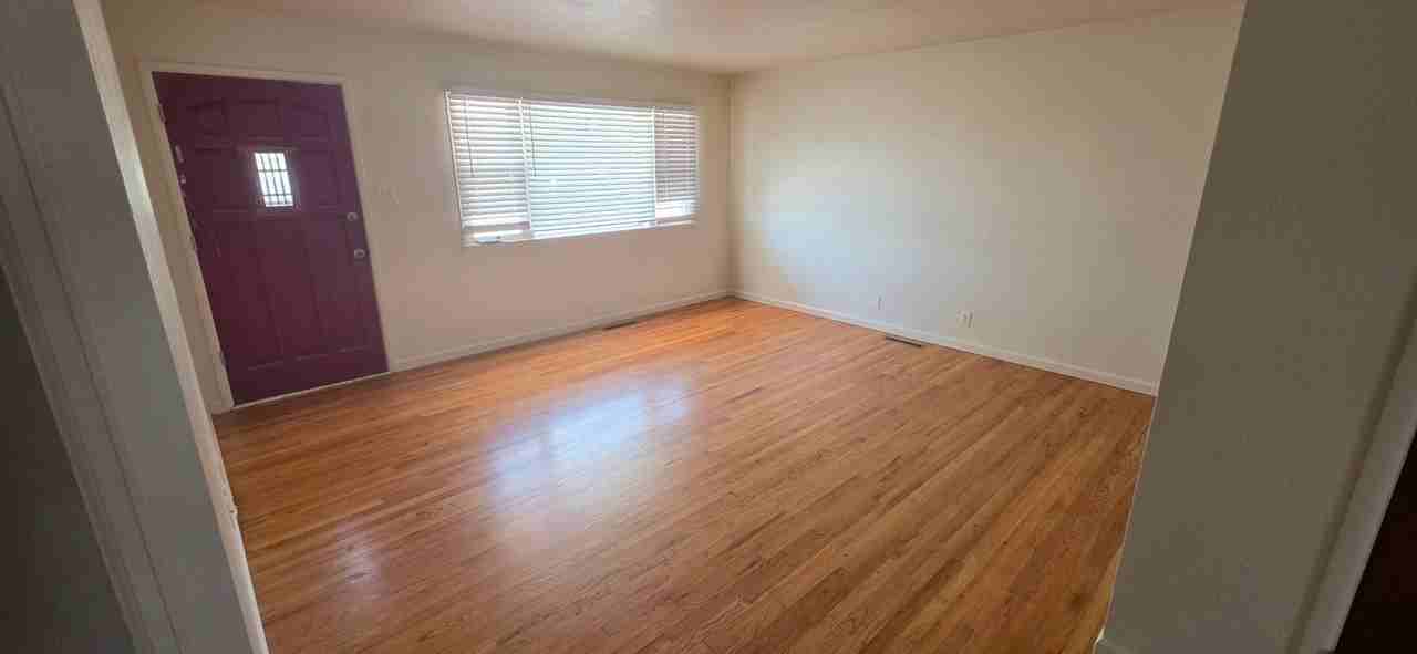 2023 Ridgewood Ln - Photo 2 of 14