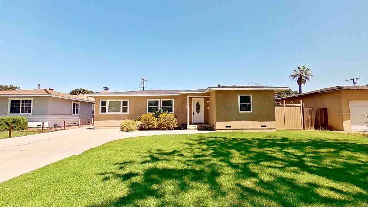 420 Adlena Dr - Photo 2 of 31