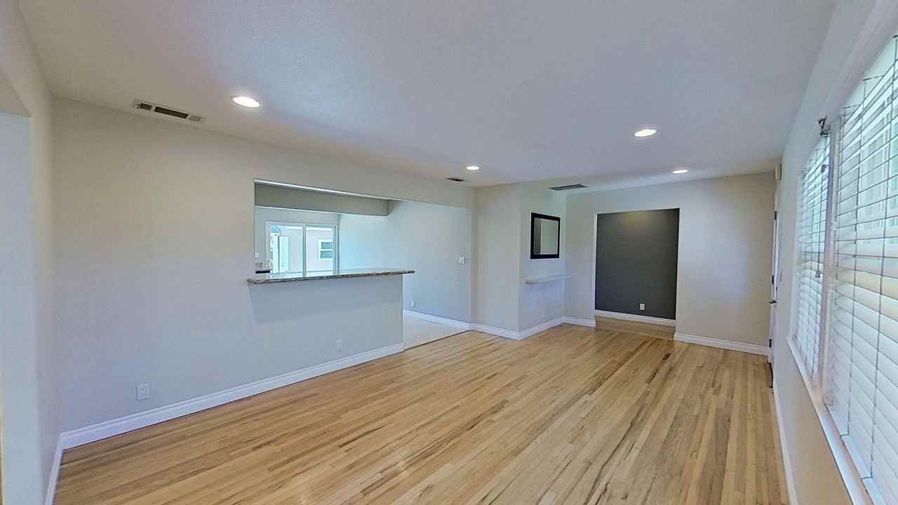 420 Adlena Dr - Photo 5 of 31
