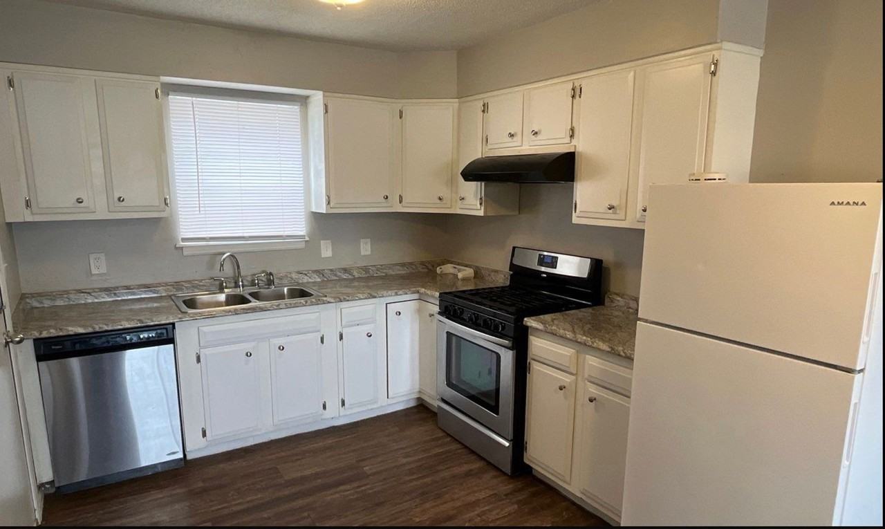 1000 Ne 7th St - Photo 5 of 17