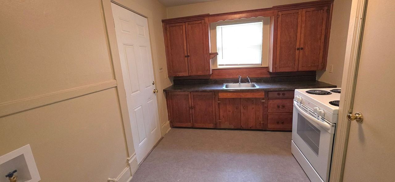 2226 N National Ave - Photo 2 of 7