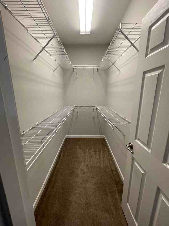 7920 Ellisville Ln - Photo 4 of 20
