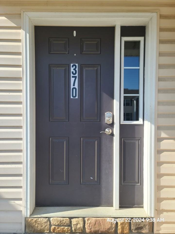 370 Viewpoint Way - Photo 2 of 50