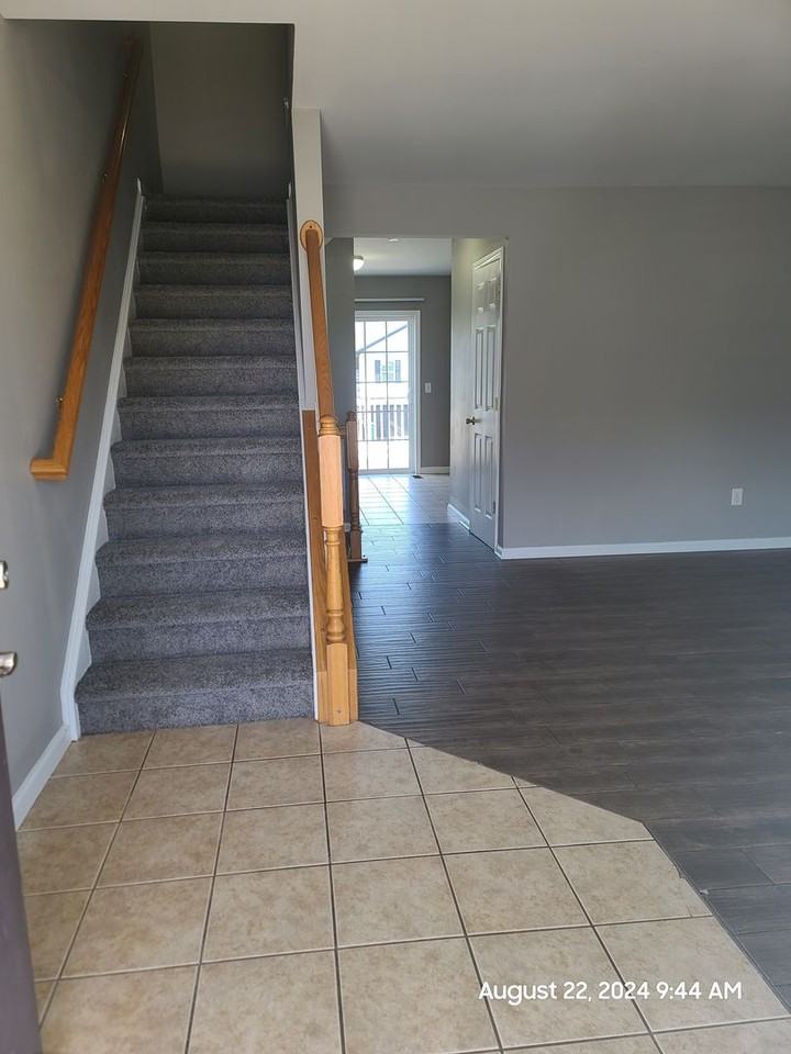 370 Viewpoint Way - Photo 4 of 50