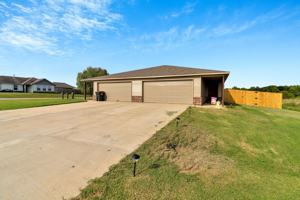 featured image of 1259B Oak St