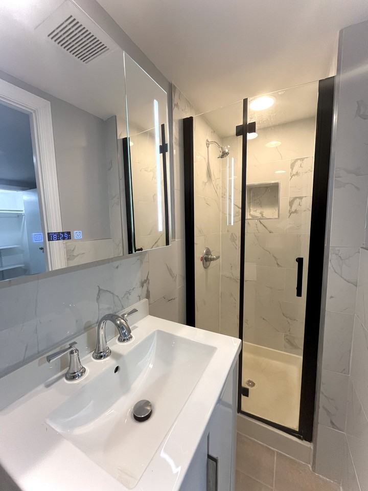 17 Crowell St #B - Photo 5 of 13