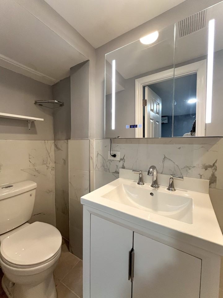 17 Crowell St #B - Photo 7 of 13