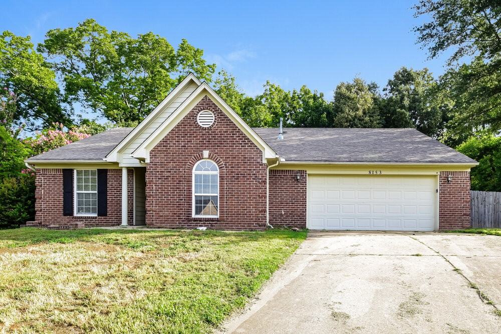 8153 Green Valley Cv