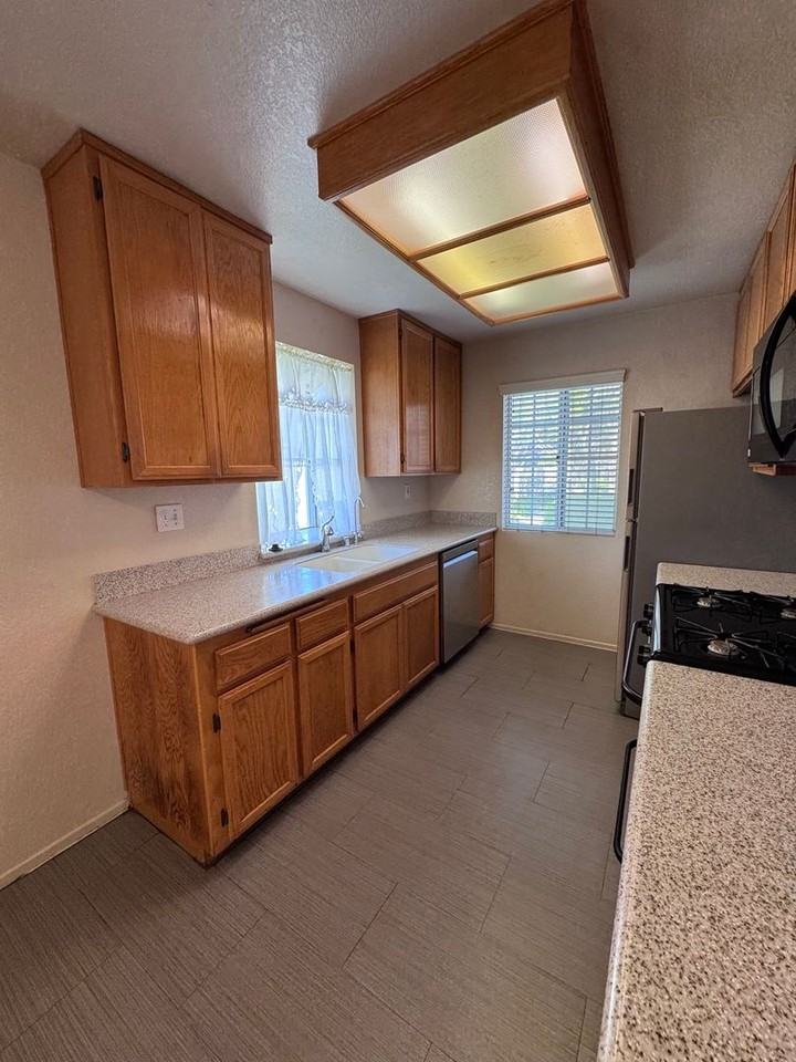 5341 Columbus Pl - Photo 5 of 19