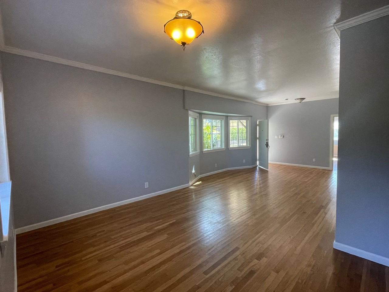 1823 Stuart St - Photo 5 of 10