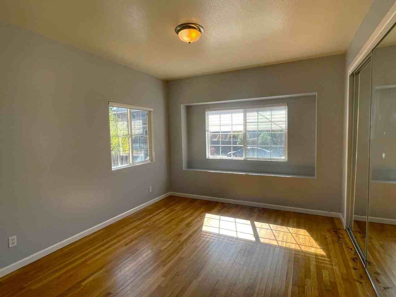 1823 Stuart St - Photo 6 of 10