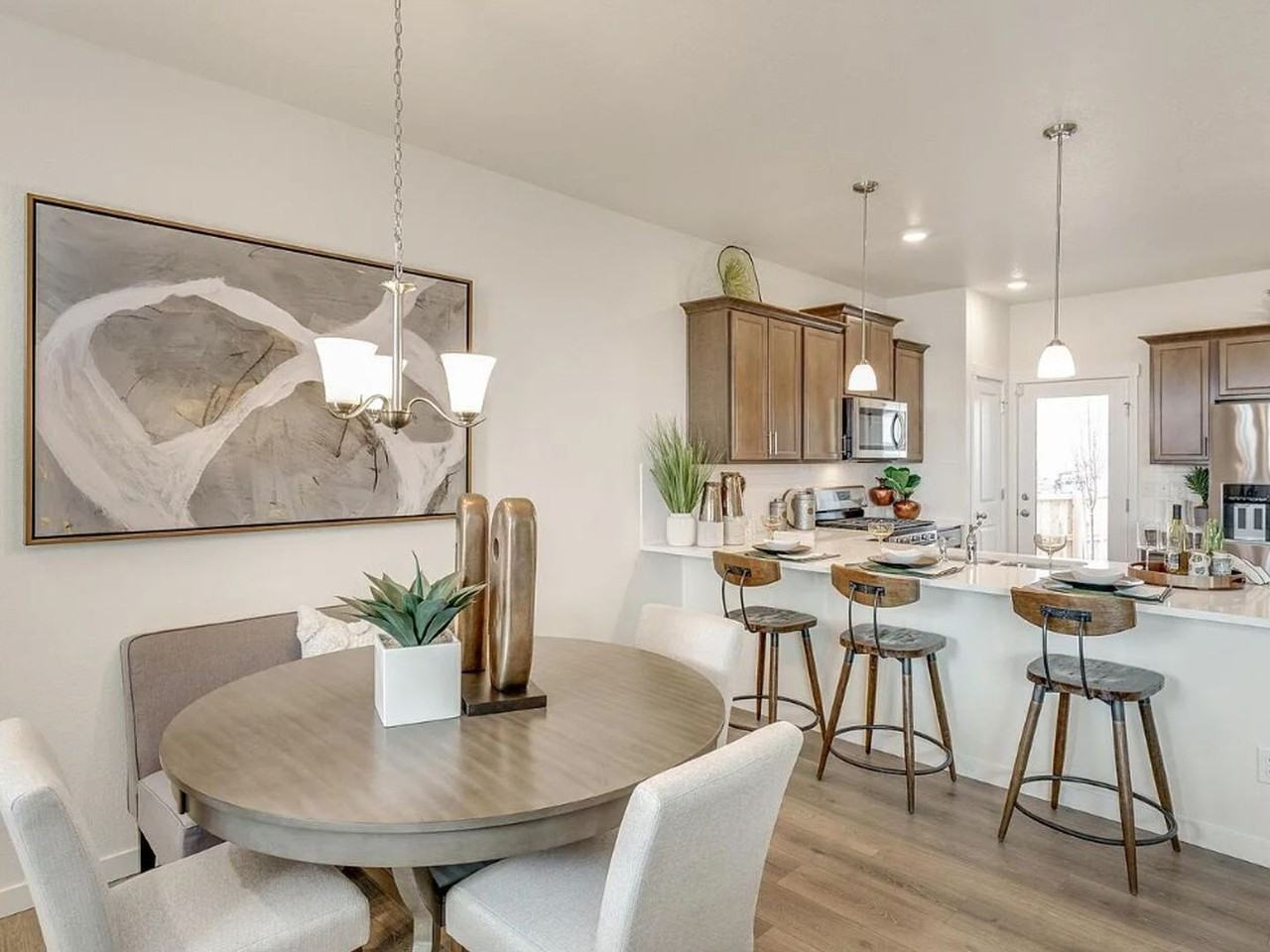 828 N Quatar St - Photo 7 of 16