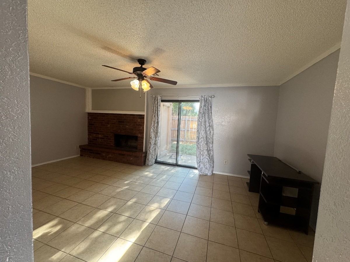 8199 Nw 23rd St #1 - Photo 5 of 12