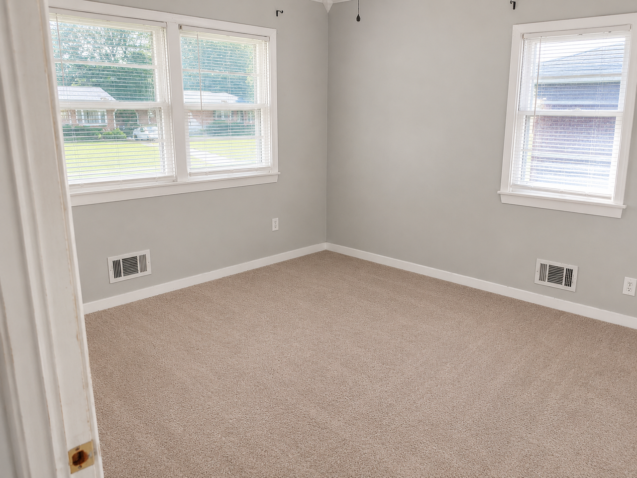 6207 Middlerose Cir - Photo 7 of 14