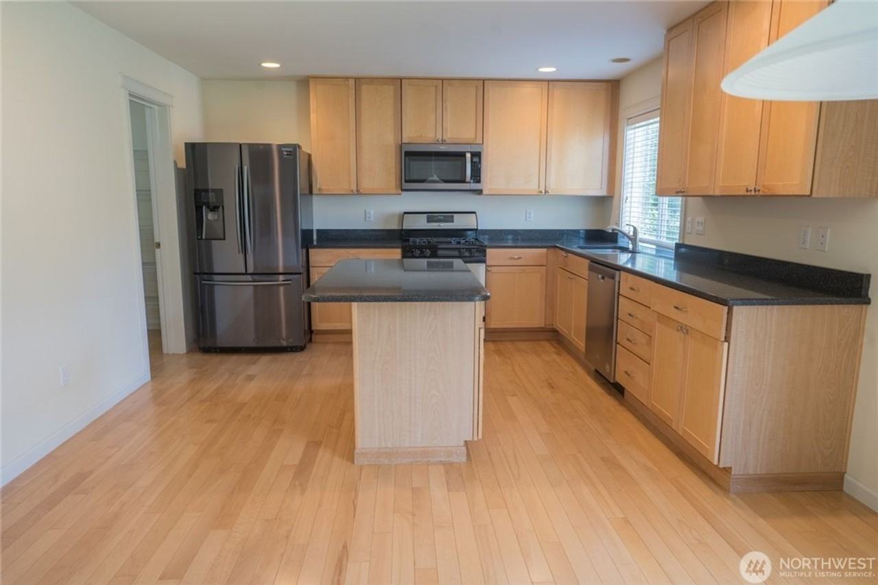 22306 Ne 100th Way - Photo 7 of 15