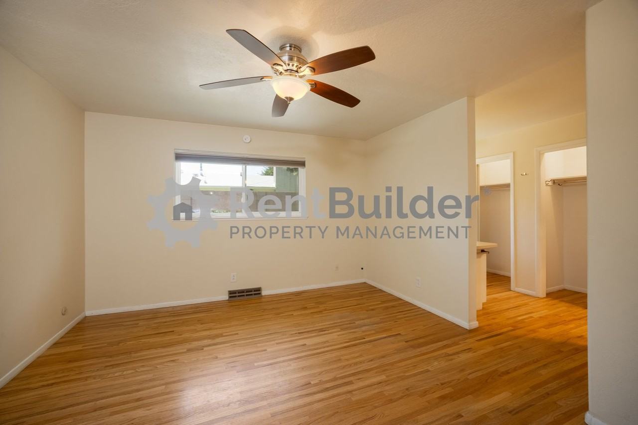 6504 Loftus Ave Ne - Photo 2 of 23