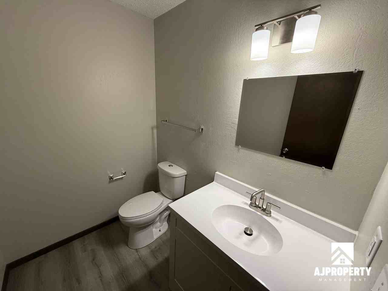 516 N Cliff Ave - Photo 7 of 17