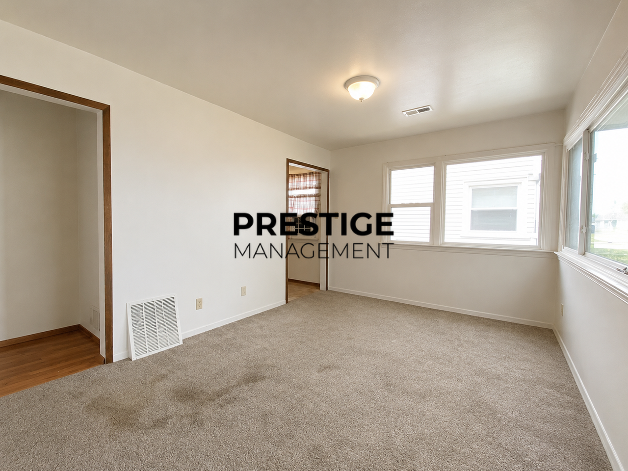 1229 W 44th Pl - Photo 2 of 8